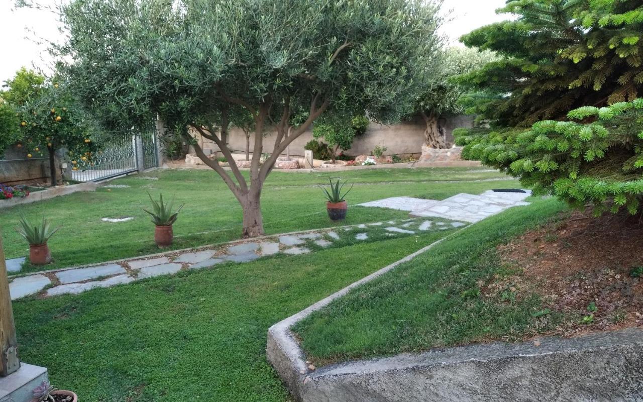 Garden House-Free Transfer From Airport Villa Artémida Eksteriør bilde